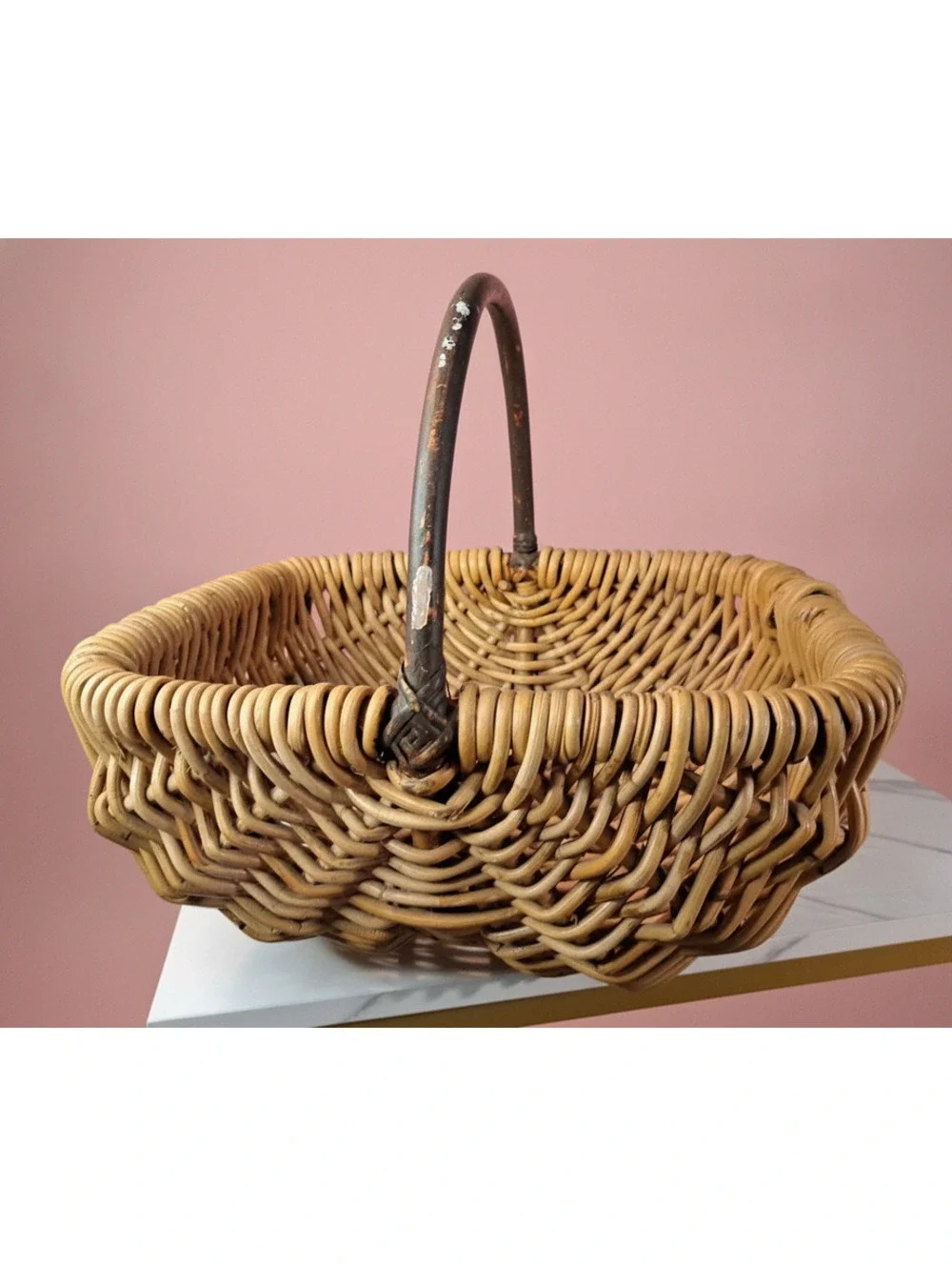 Vintage Rustic Primitive Handwoven Rattan Market Basket w/ Bentwood Handle